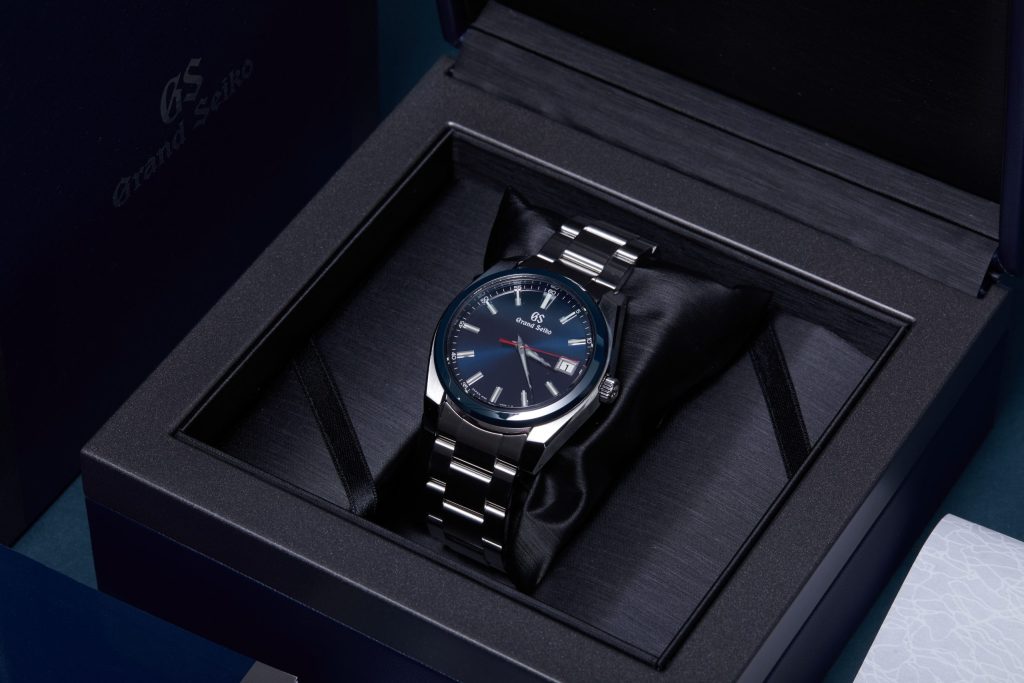 Grand Seiko Sport Collection SBGP015 - image 4